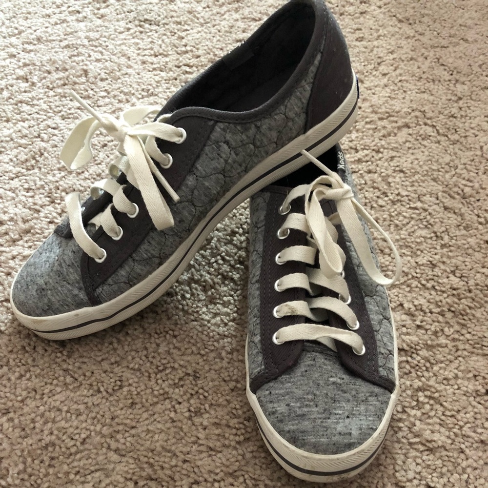 Size 6 Keds